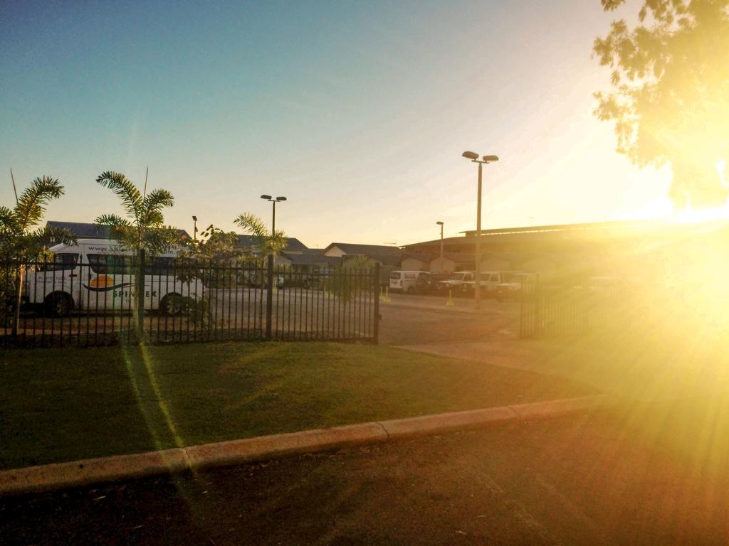 Spinifex Hotel Derby Exterior foto
